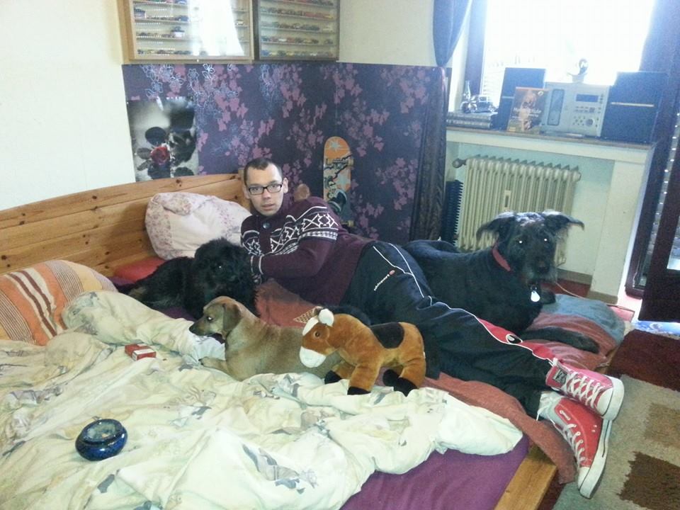 lara undatiunad jacy.jpg